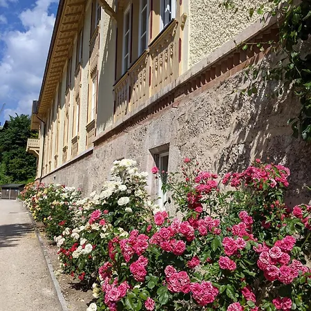 아파트 Koenigliche Mit Balkon